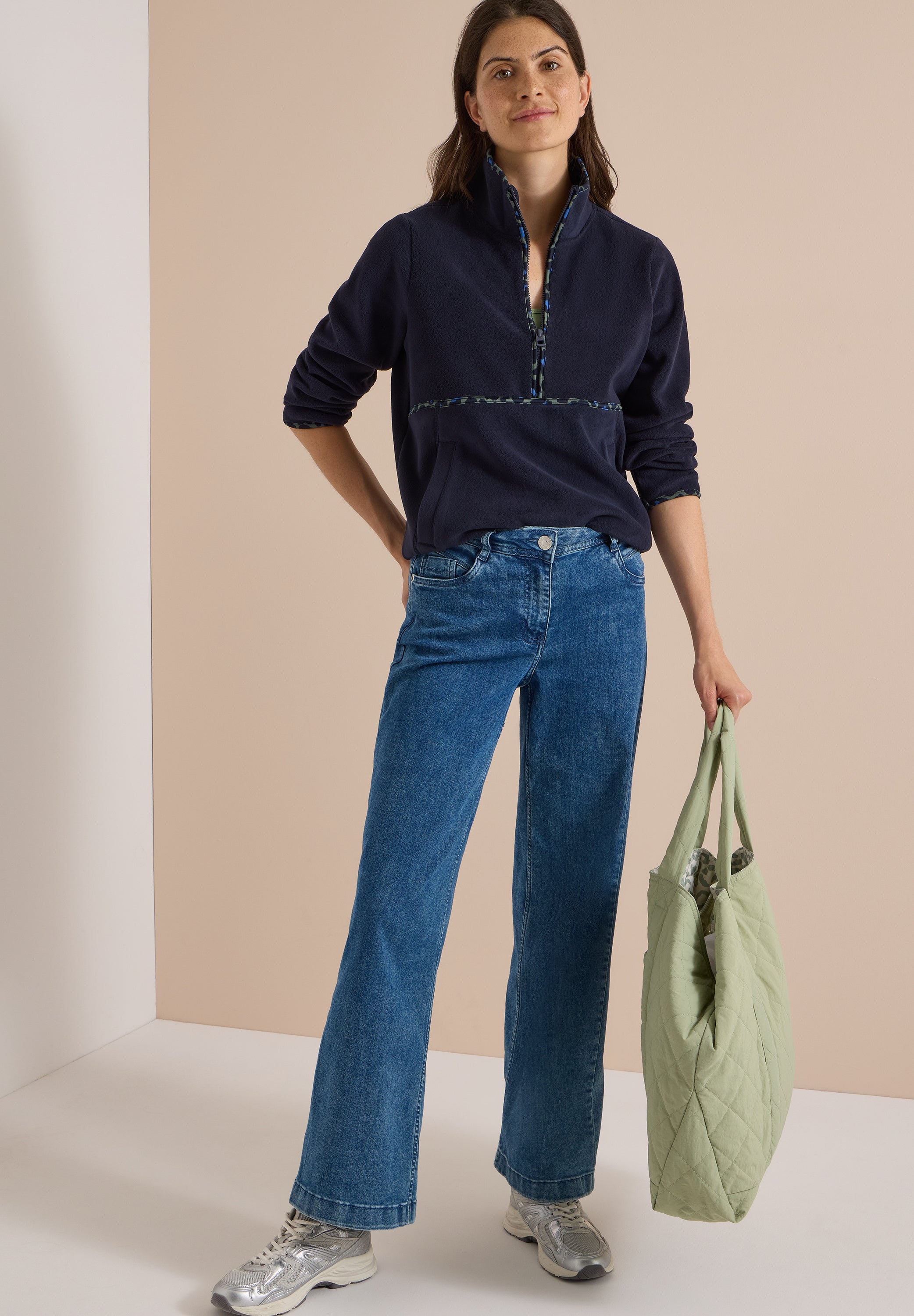 Fleece-Pullover mit Leo-Details