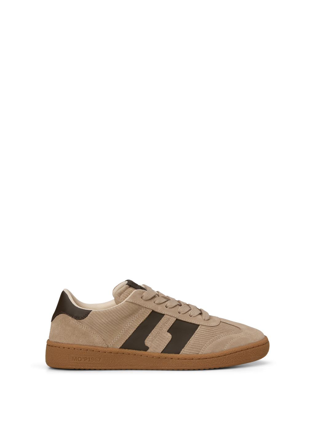 Sneaker Model Court