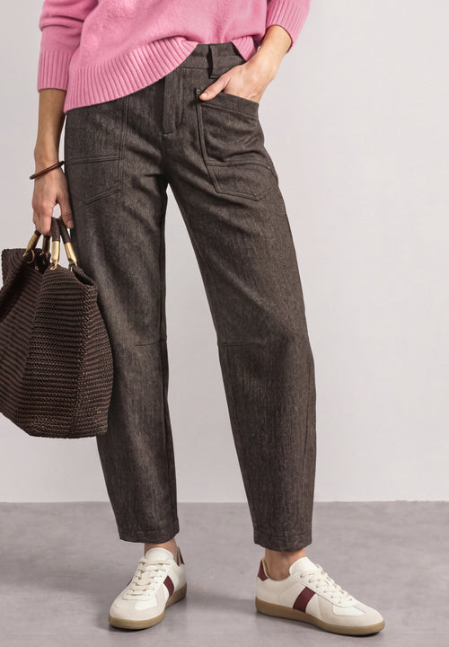 Barrel-Leg-Hose Karlie mit Fishbone-Muster von Street One