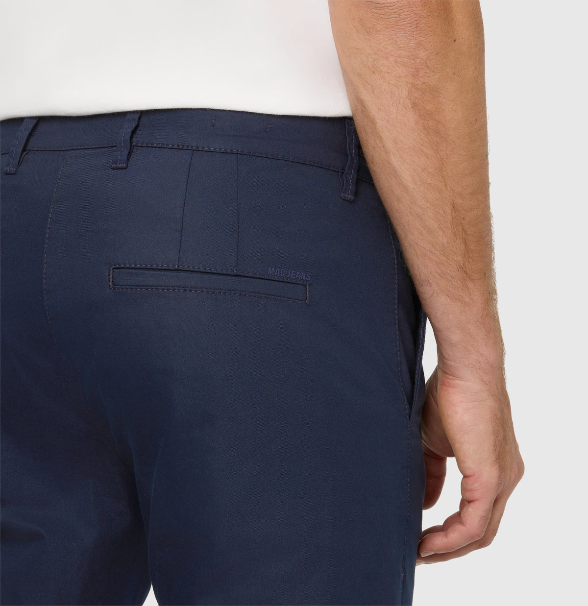 Chino Griffin aus Techno Twill von MAC