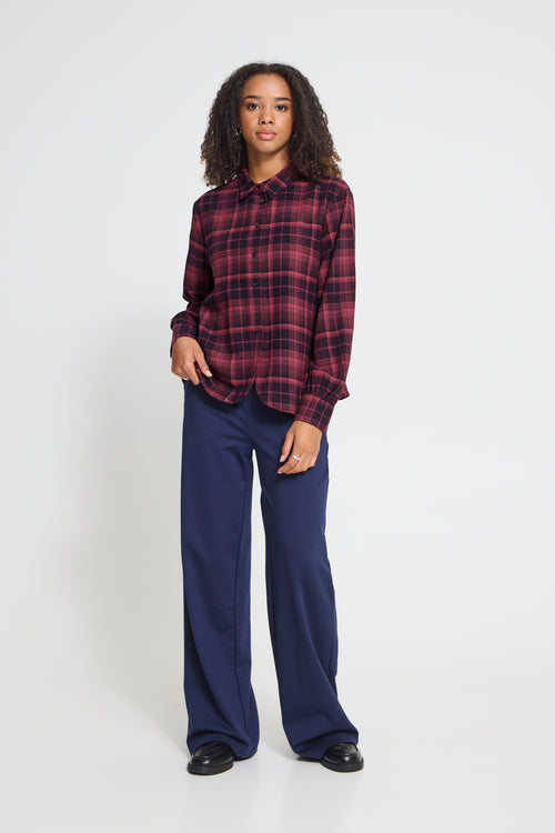Karobluse Idalia von Ichi