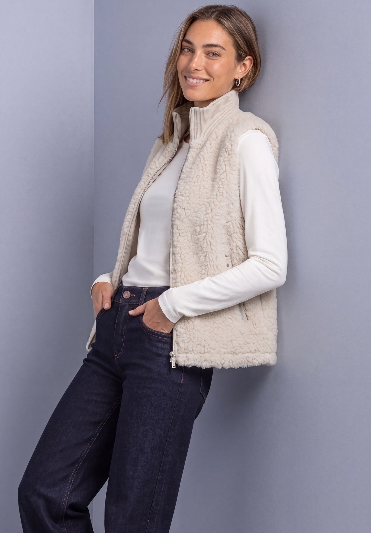 Fake Fur Weste mit Strickdetails von Street One