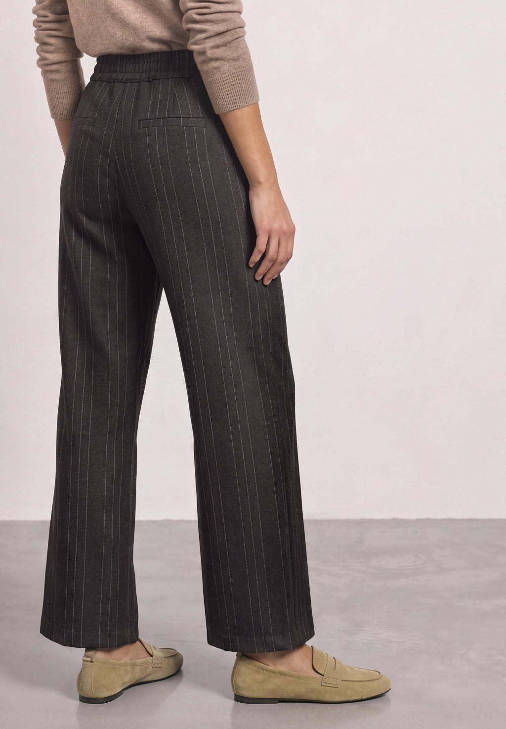 Straight-Leg-Hose Amalia mit Streifen und Schnalle von Street One