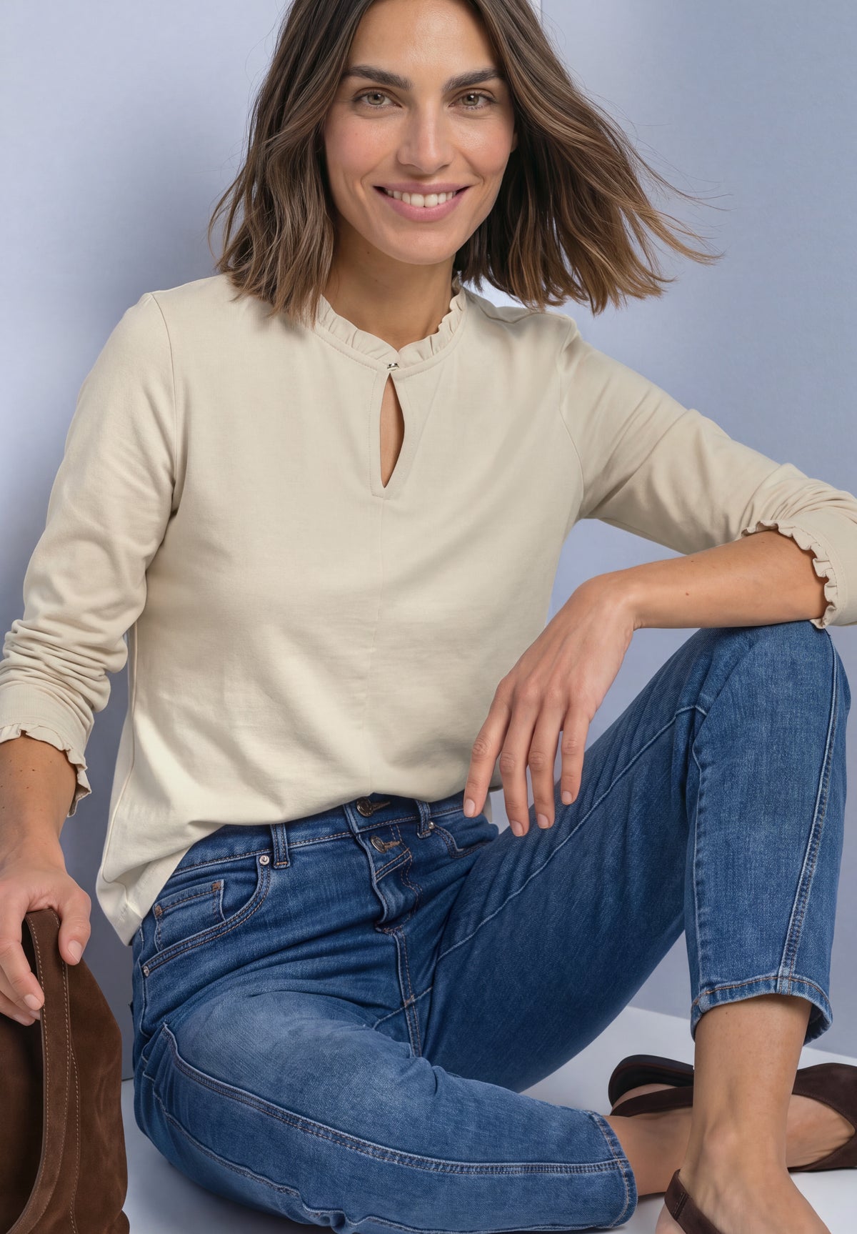 Basic Shirt mit Rüschen und Cut-Out-Detail von Street One