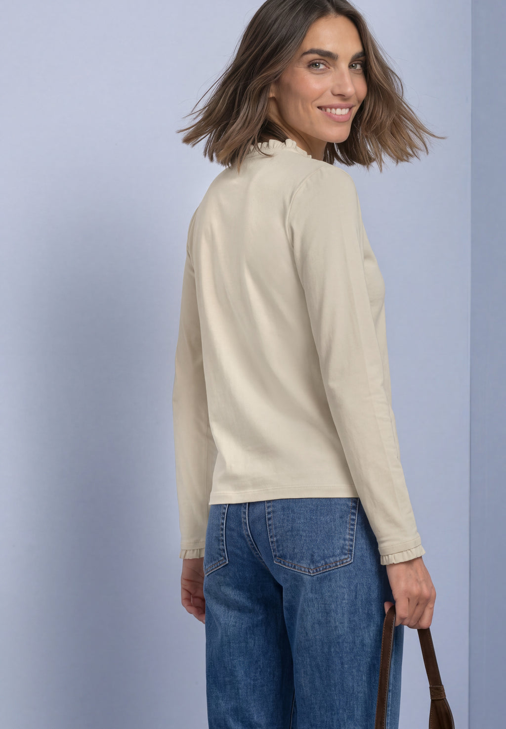 Basic Shirt mit Rüschen und Cut-Out-Detail von Street One