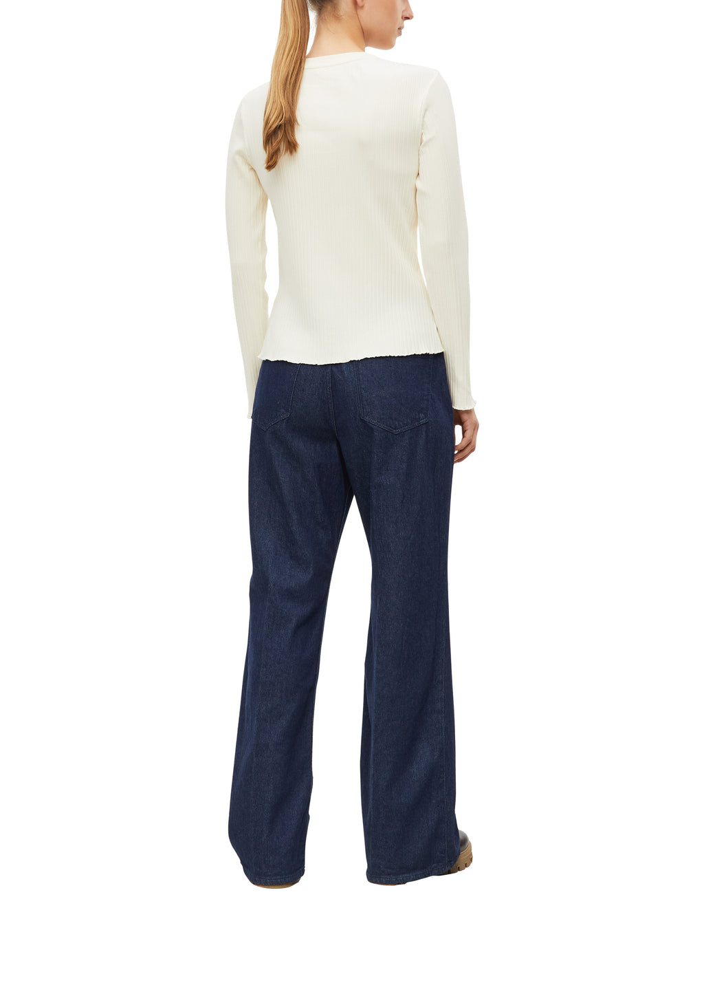 Geripptes Langarmshirt mit Bogenkante von s.Oliver