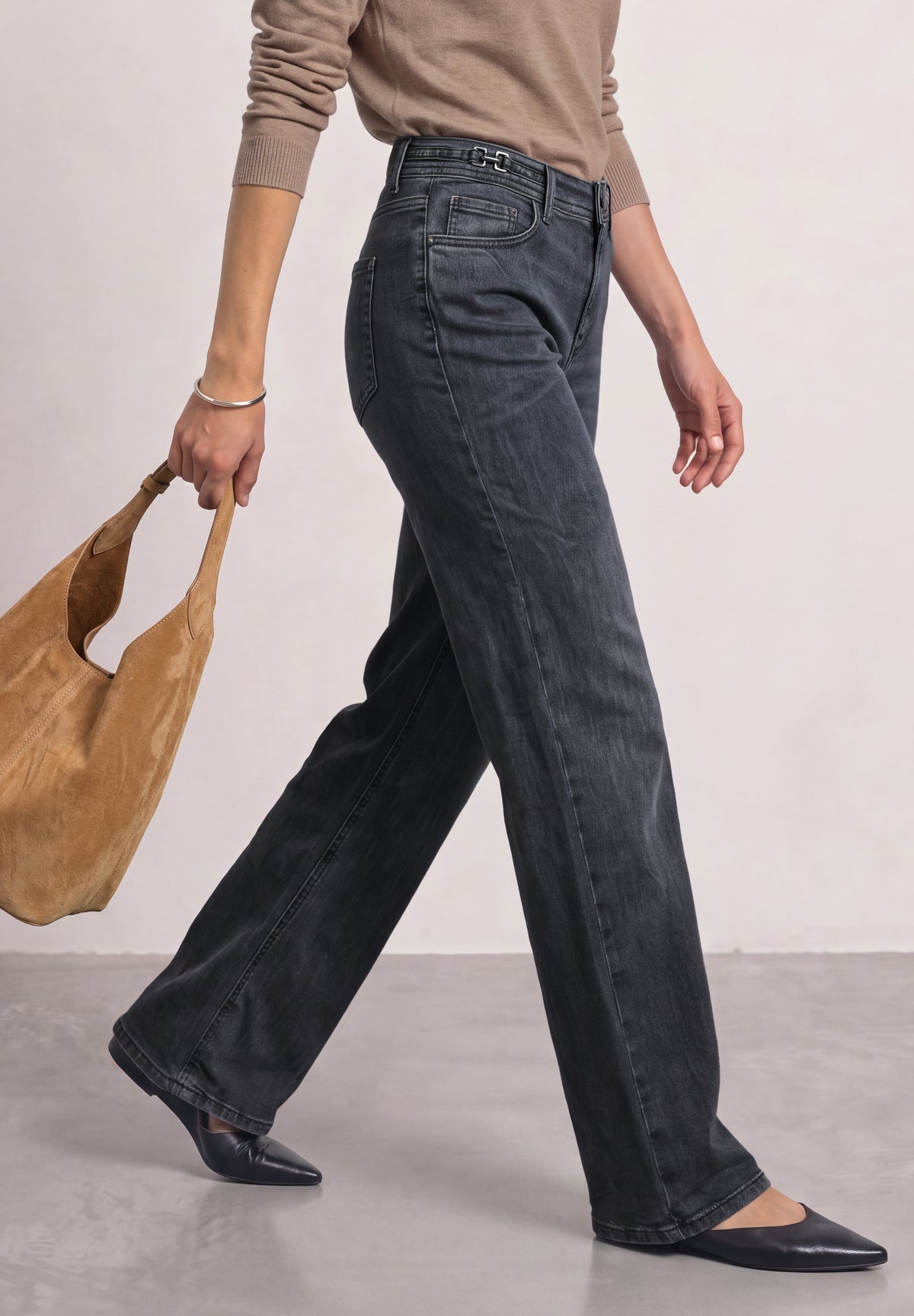 Wide Leg Jeans mit details am Bund
