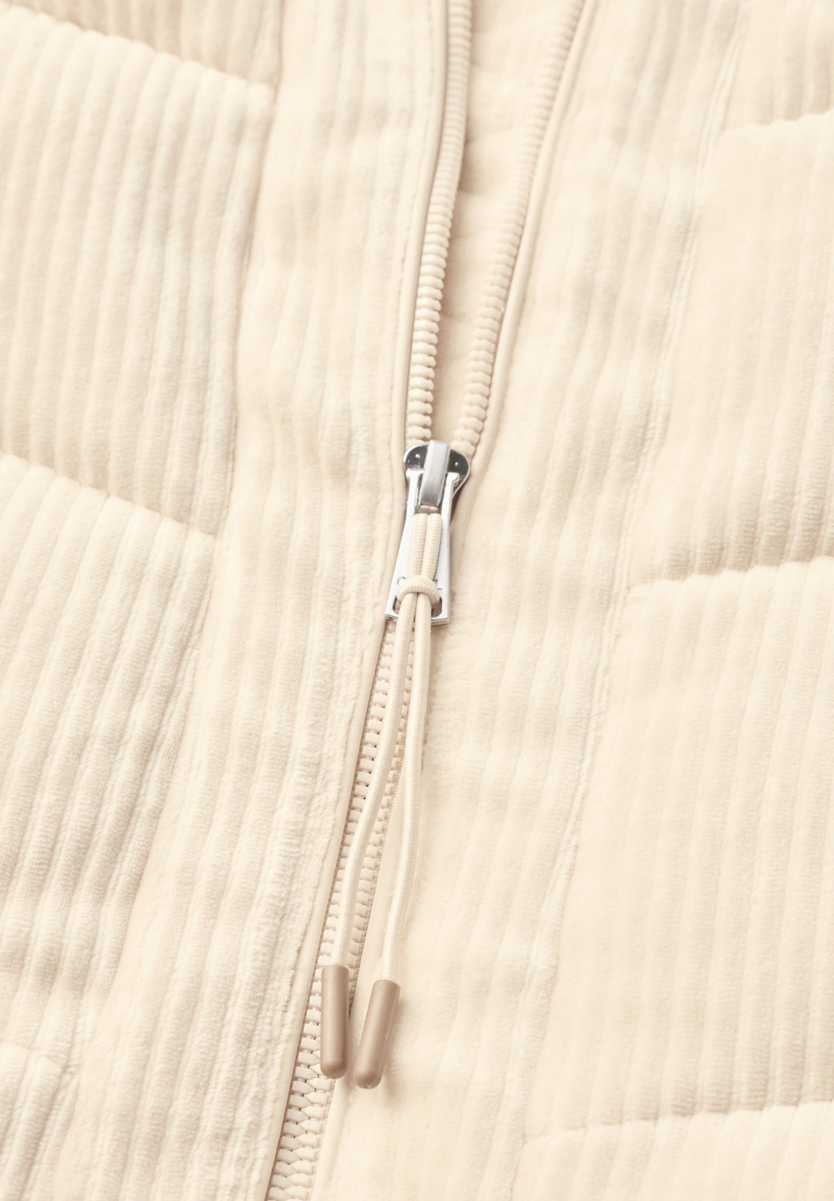 Cord-Weste mit Steppmuster und Zipper
