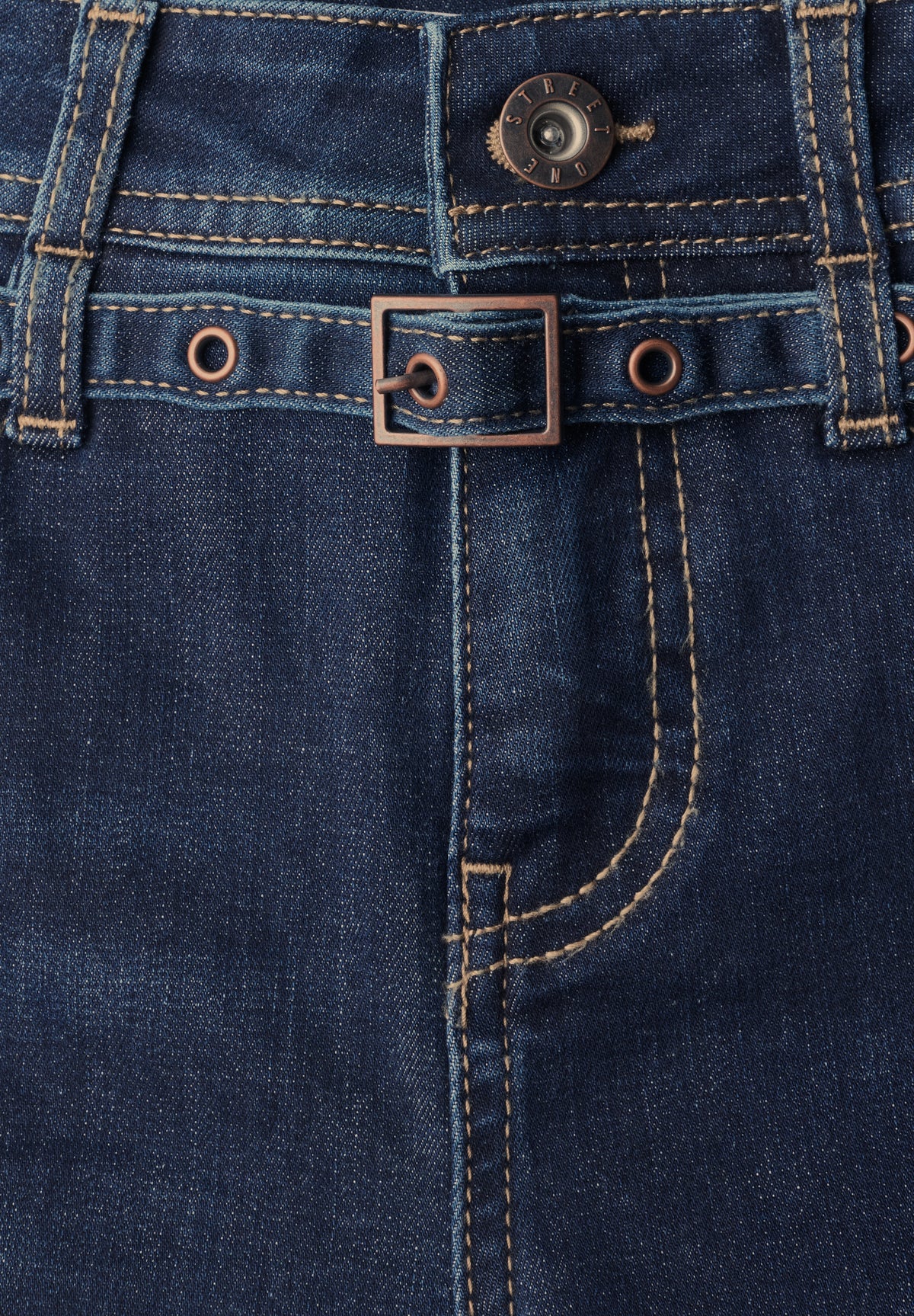 Straight Leg Jeans Amalia mit Gürtel von Street One