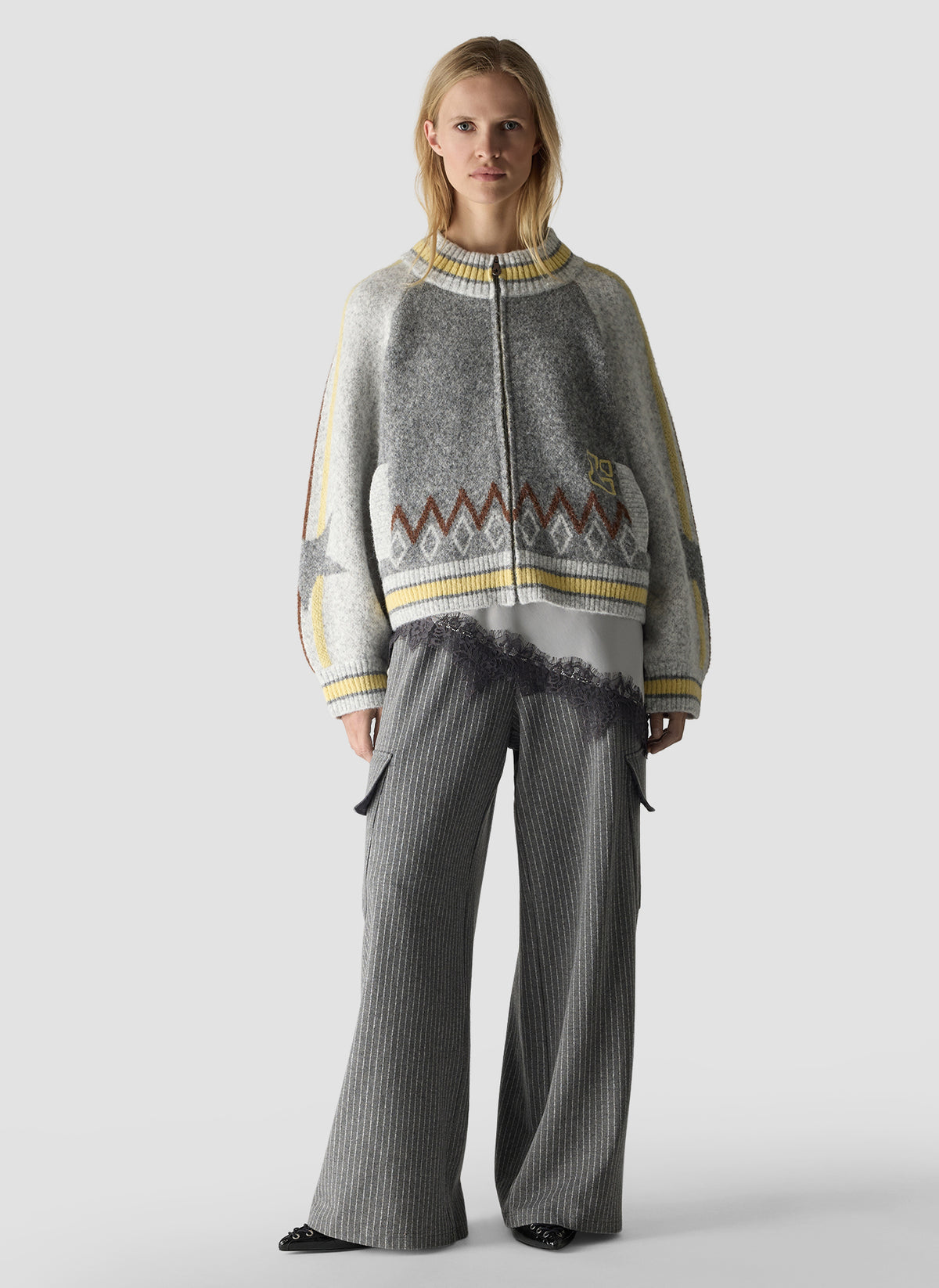 Strickpullover mit Stehkragen und Print von Lecomte