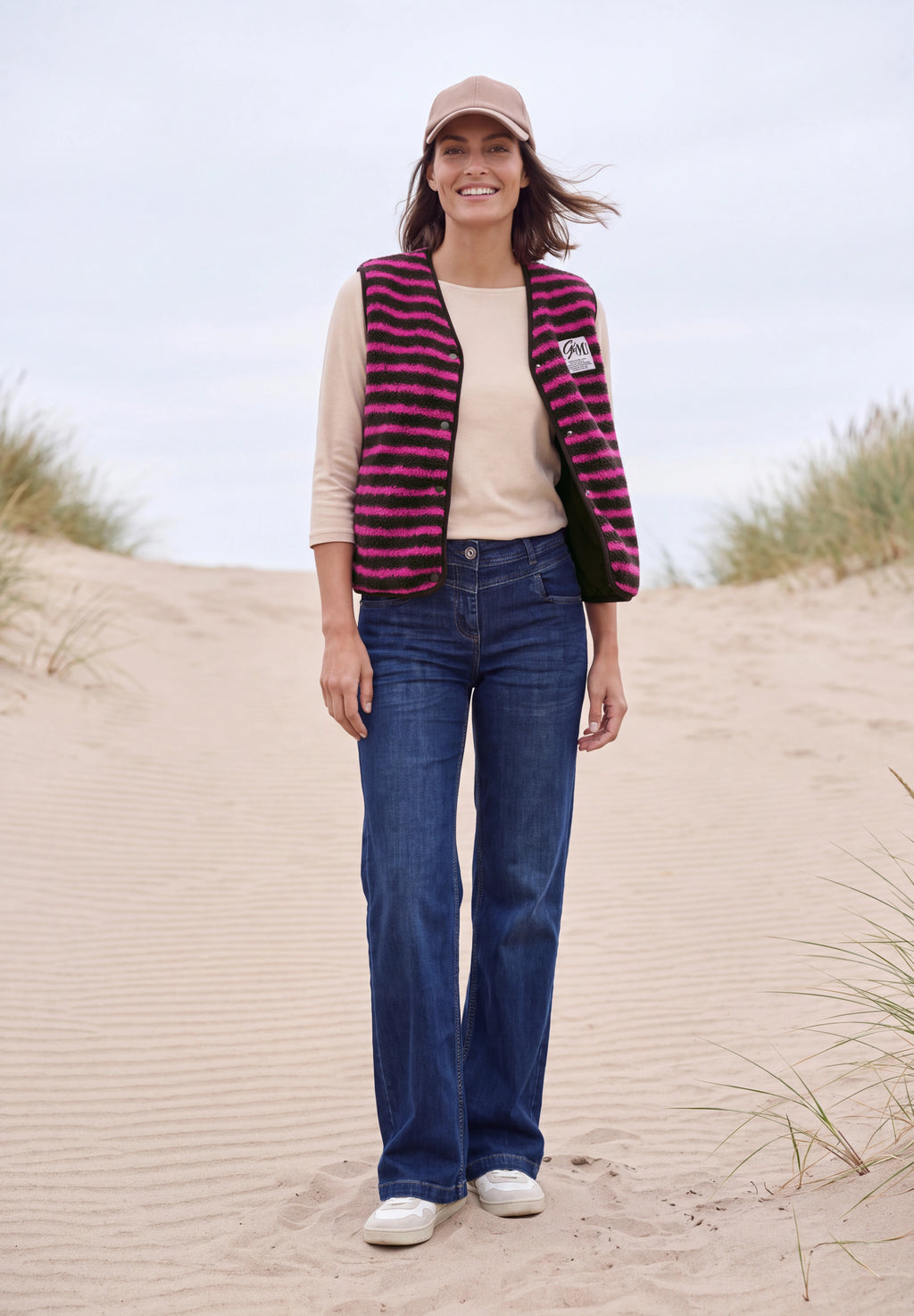 Teddy-Weste mit V-Neck und Streifen von Cecil