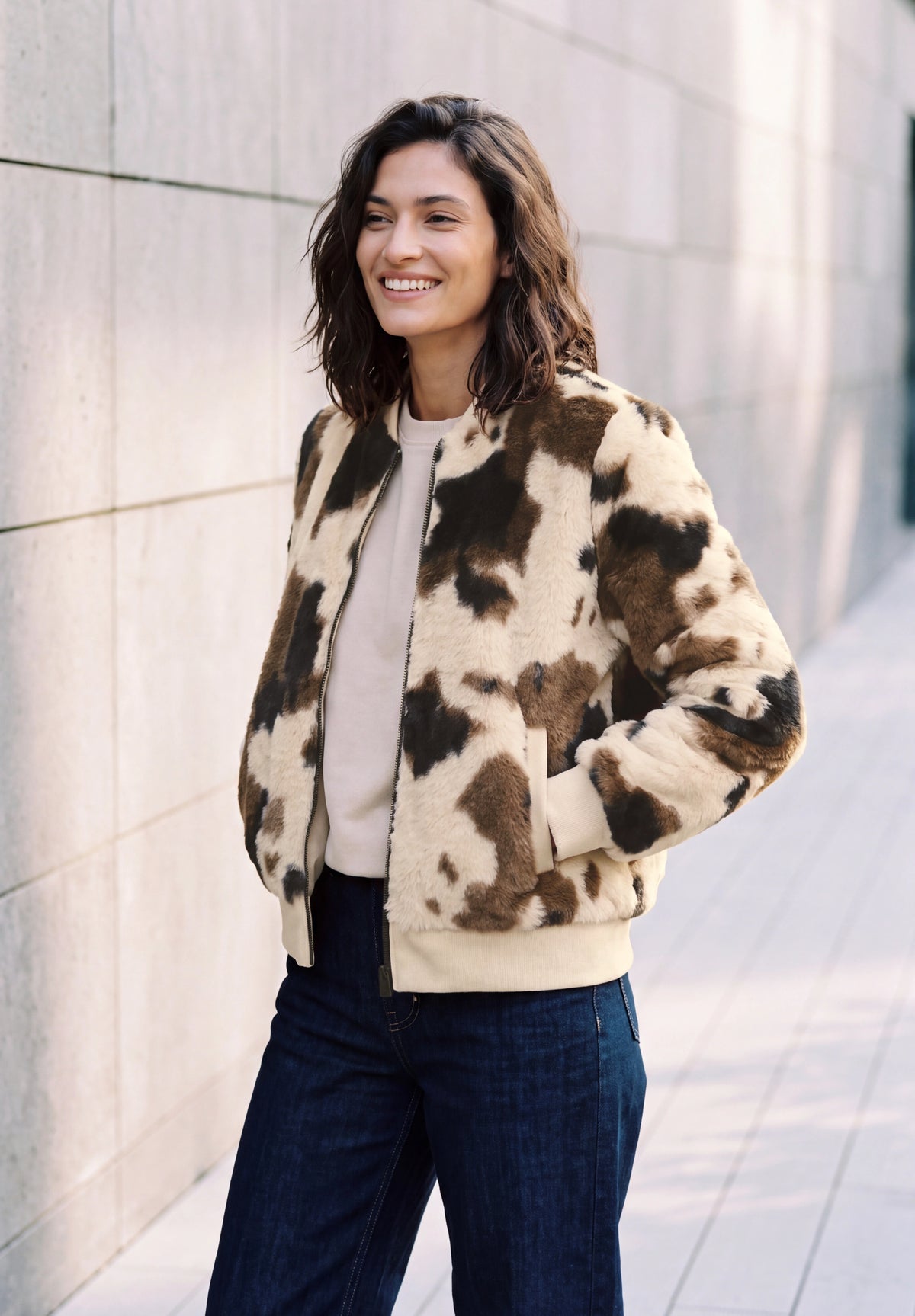 Fake Fur Blouson mit Kuhmuster von Cecil