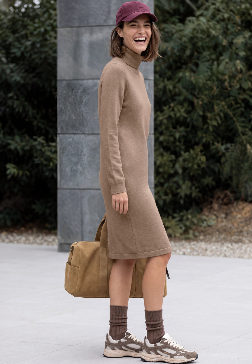 Knielanges Strickkleid mit Rollkragen von Cecil
