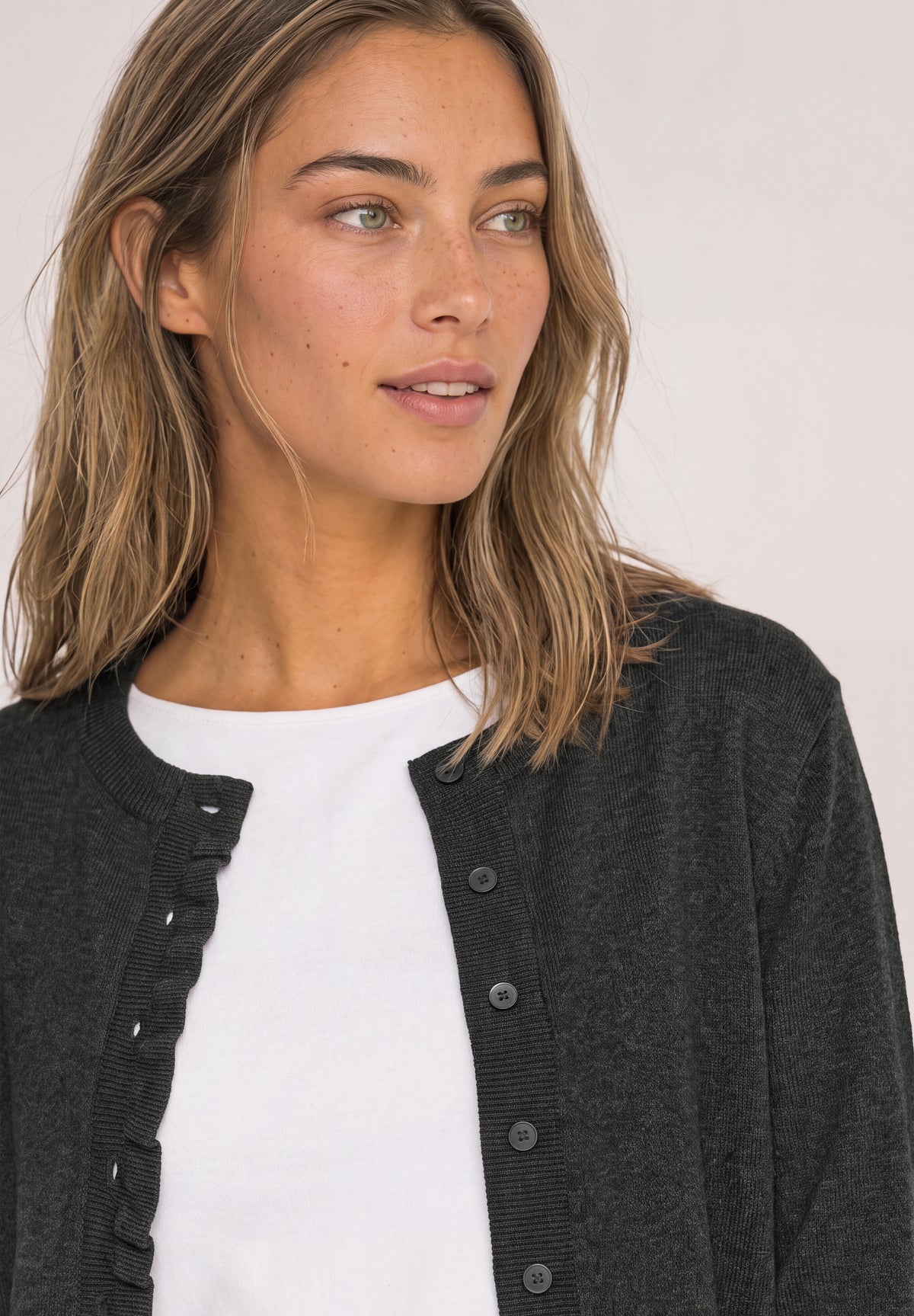 Cardigan mit Rundhals und Rüschendetails von Street One