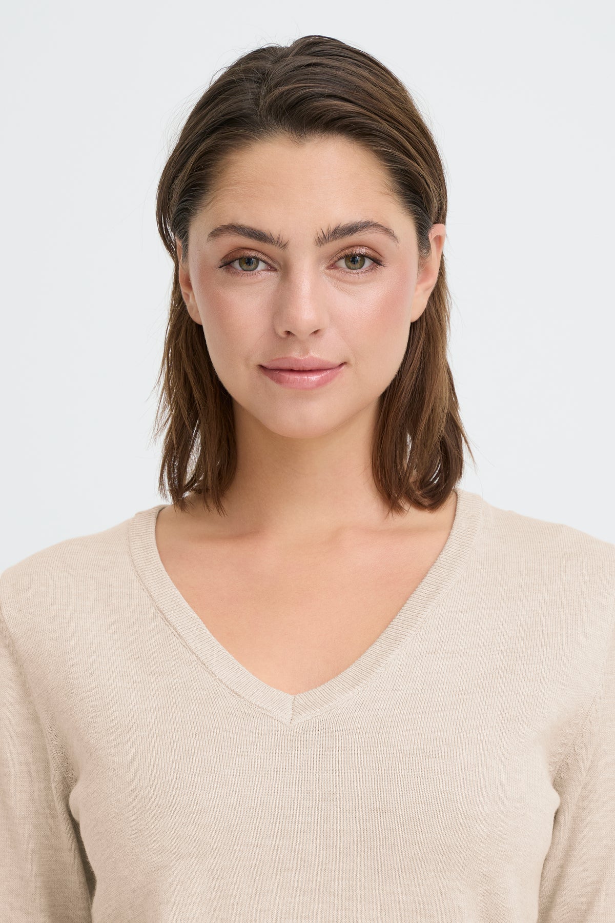 Feinstrick-Pullover mit V-Ausschnitt von ICHI