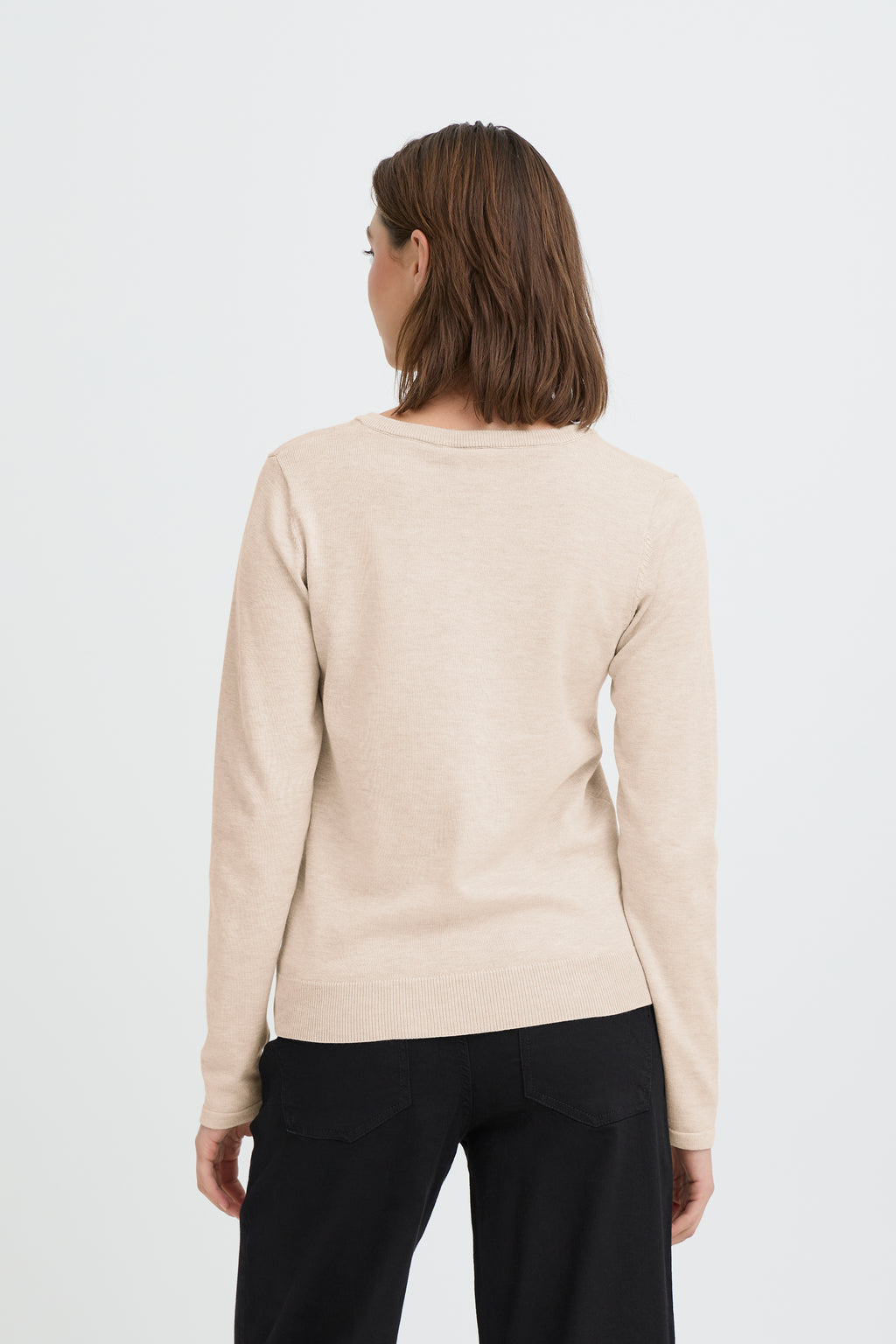 Feinstrick-Pullover mit V-Ausschnitt von ICHI