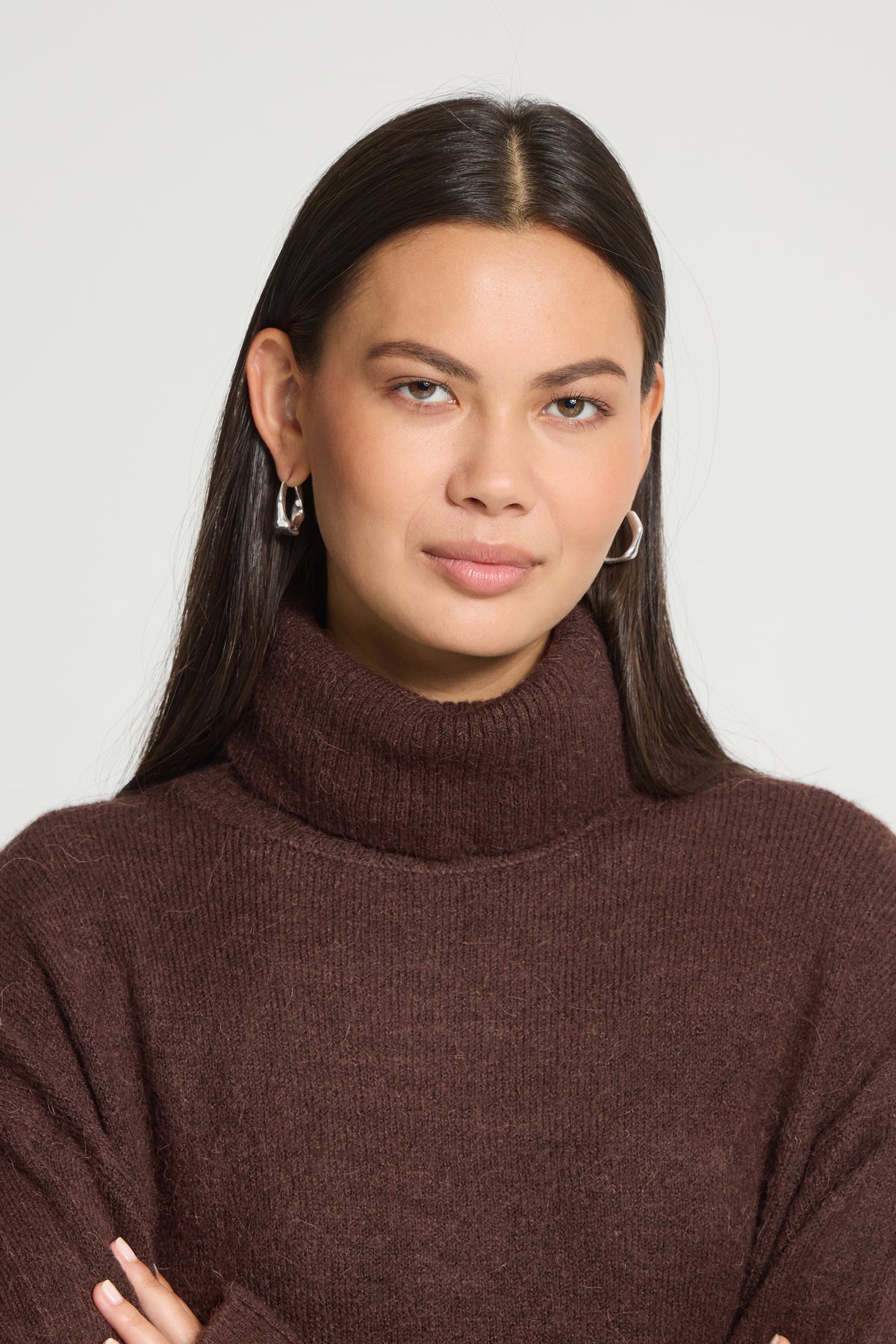 Rollkragenpullover Kamara in Dunkelbraun von ICHI